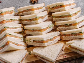Мини - сэндвич с лососем